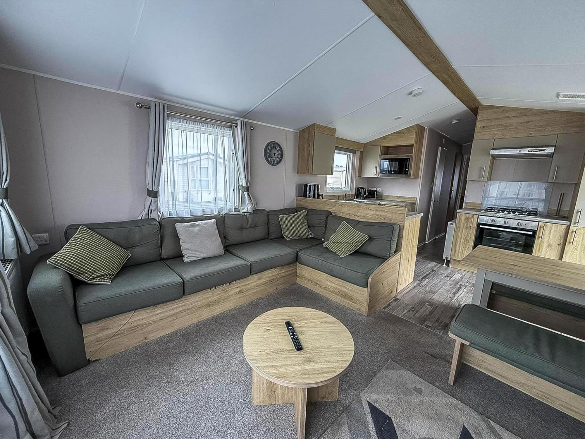 Modern 6 Berth Caravan With Wifi At St Osyth Beach In Essex Ref 28008Pm Clacton-on-Sea Exterior foto